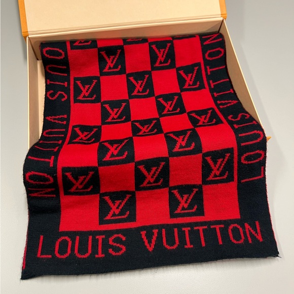 Louis Vuitton Red and Black Muffler Monogram Scarf 🧣 - Picture 2 of 15